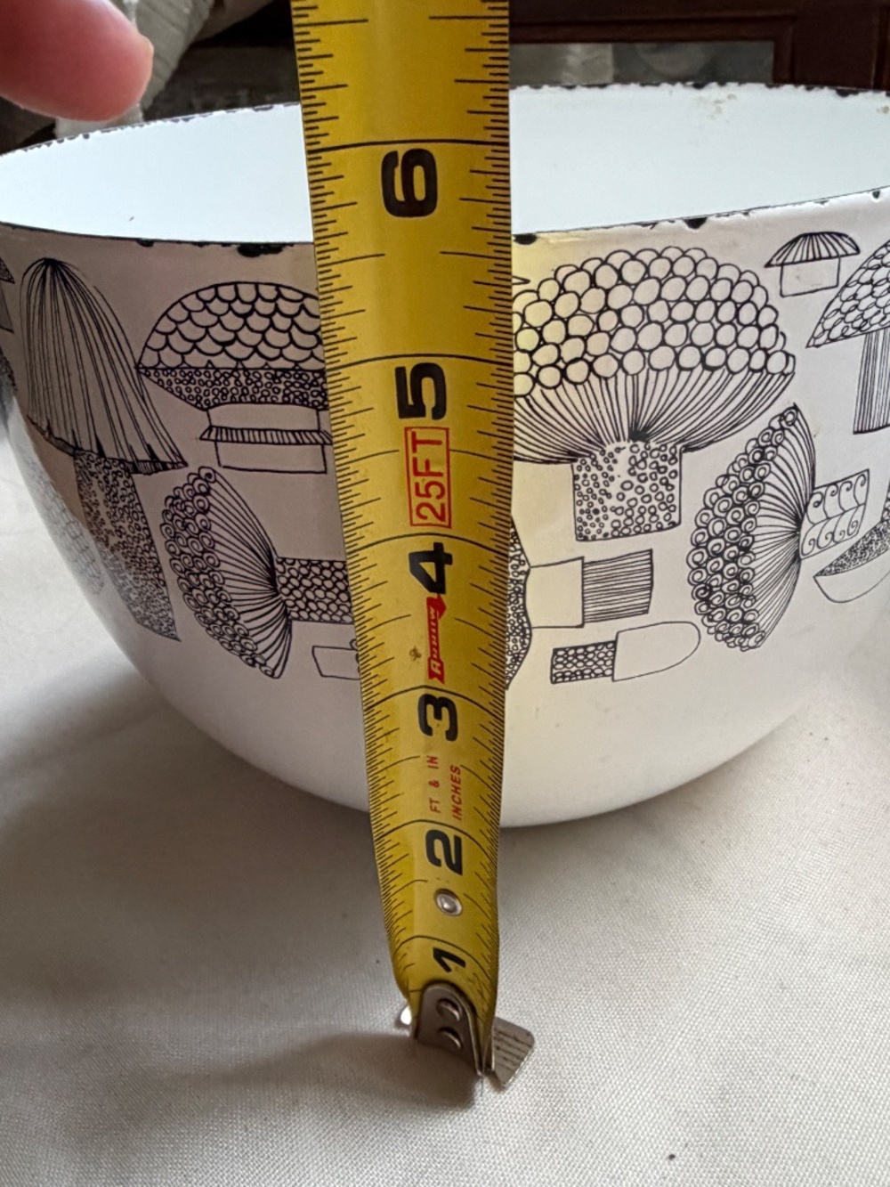 Finel Arabia Finland Enamel Bowl Kaj Franck Mod Mushrooms Tatti Serving Bowl 60s - Picture 8 of 9